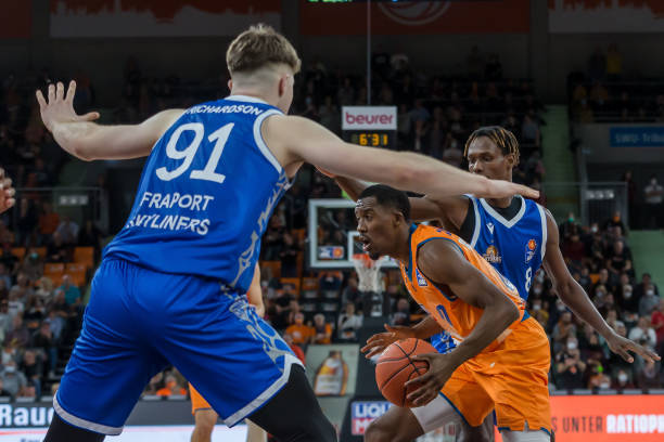 这不禁让球 这不禁让球