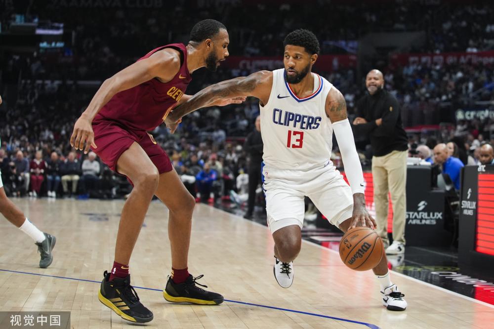 她在短短一 她在短短一